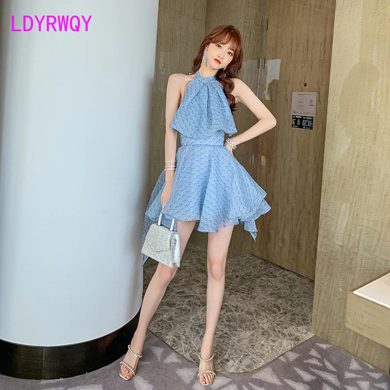 LDYRWQY Retro print halterneck dress 2021 new summer fluffy Office Lady Knee-Length V-Neck
LDYRWQY Retro print halterneck dress 2021 new summer fluffy Office Lady Knee-Length V-Neck