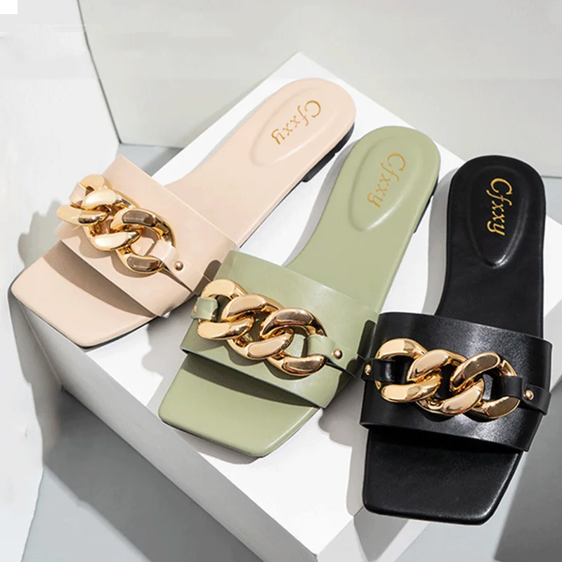 2021 Women Slippers Fashion Chain Decoratie Vierkante Open Toe Teen Platte Outdoor Personality Street Punk Woman Shoes
2021 Women Slippers Fashion Chain Decoratie Vierkante Open Toe Teen Platte Outdoor Personality Street Punk Woman Shoes