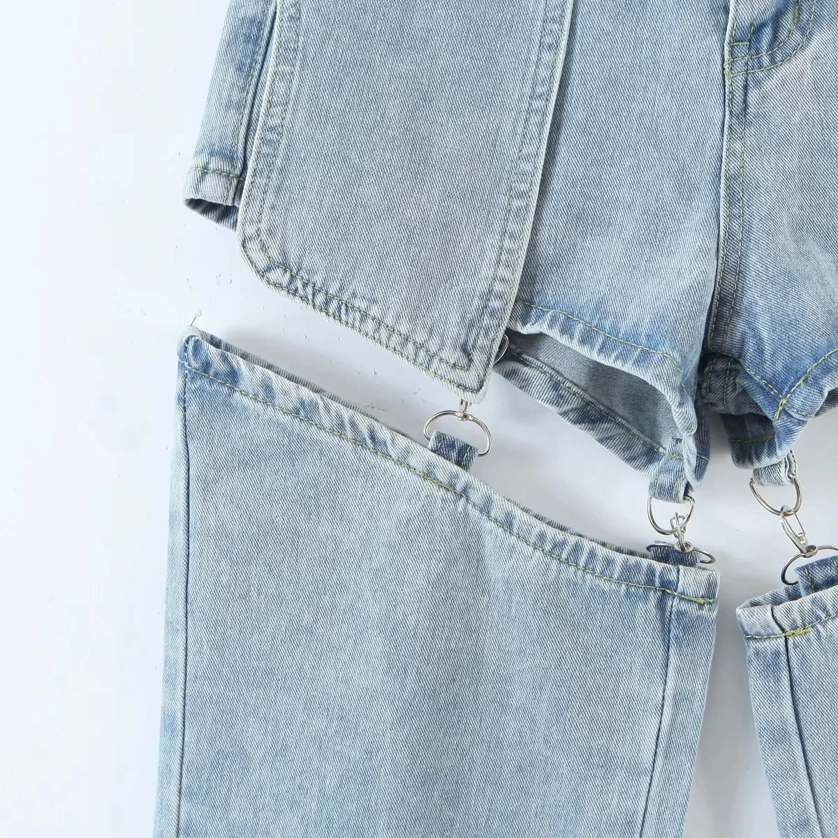 women harajuku Ripped Jeans loose Y2K high waist Detachable denim Short pants fashion Trend Streetwear Stitching Hole Trousers
women harajuku Ripped Jeans loose Y2K high waist Detachable denim Short pants fashion Trend Streetwear Stitching Hole Trousers