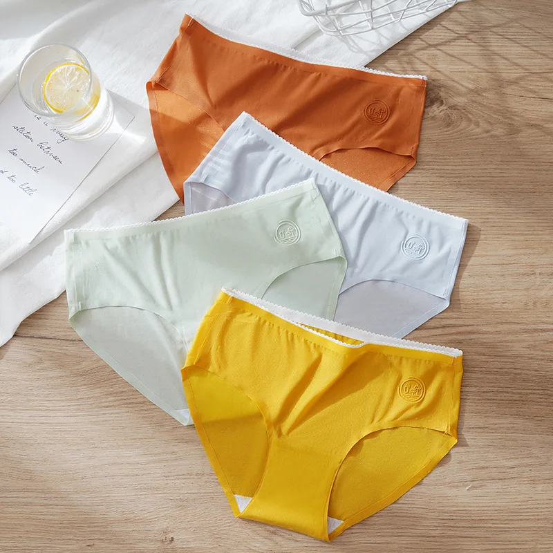 4 pcs Cotton Panties Women Comfortable Underwears Sexy Low-Rise Underpants Female Lingerie Plus Size Ladies Briefs 2020 
4 pcs Cotton Panties Women Comfortable Underwears Sexy Low-Rise Underpants Female Lingerie Plus Size Ladies Briefs 2020