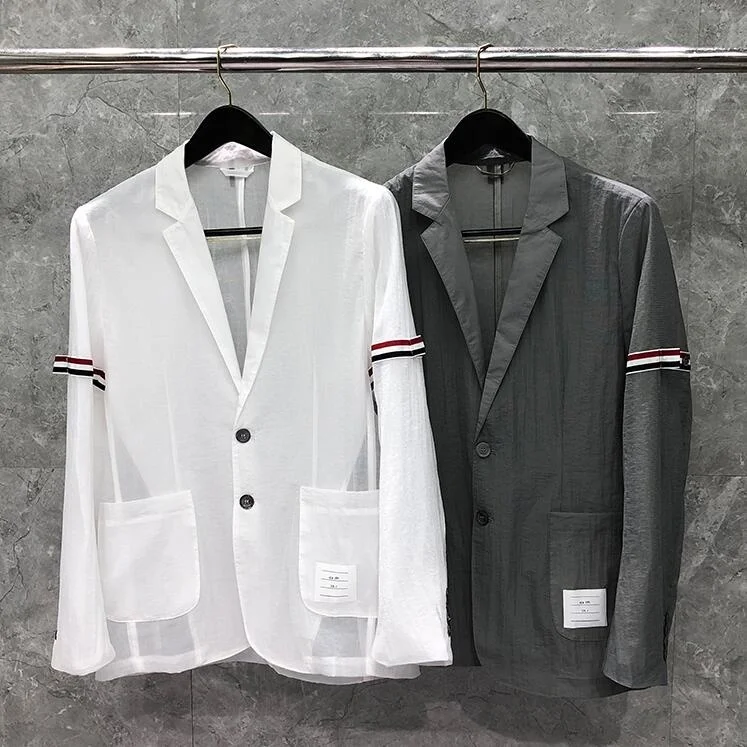 2021 Fashion Brand Blazer Men Casual Suit Striped Men's Uv Sun Protection Jacket Summer Thin Breathable Quick Dry Coat
2021 Fashion Brand Blazer Men Casual Suit Striped Men's Uv Sun Protection Jacket Summer Thin Breathable Quick Dry Coat