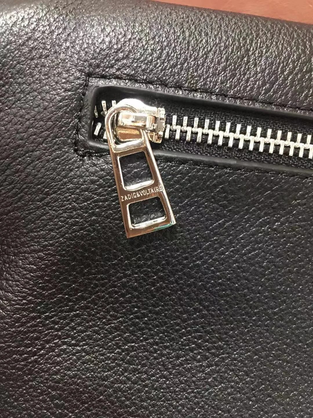 Tops quality BLACK Single Shoulder Bag Cross Fashion GEO Wings Decorated Chain Messenger BagS 
Tops quality BLACK Single Shoulder Bag Cross Fashion GEO Wings Decorated Chain Messenger BagS