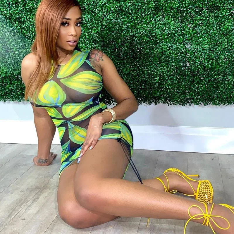 Summer Women Sexy Dress Bodycon Mesh Mini Party Club Night O Neck Print See Through Bandage Pleated Ladies Tight Dresses 2021
Summer Women Sexy Dress Bodycon Mesh Mini Party Club Night O Neck Print See Through Bandage Pleated Ladies Tight Dresses 2021