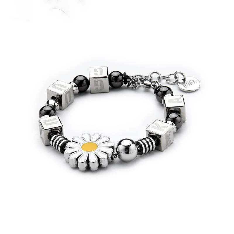 HML& silver craft small daisy letter box ladies bracelet hip-hop style couple fresh and light luxury banquet jewelry accessories
HML& silver craft small daisy letter box ladies bracelet hip-hop style couple fresh and light luxury banquet jewelry accessories