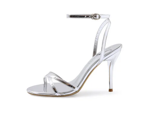2021 summer new high-heeled sandals women's thin heel button open toe sexy silver thin belt large size small size sandals
2021 summer new high-heeled sandals women's thin heel button open toe sexy silver thin belt large size small size sandals