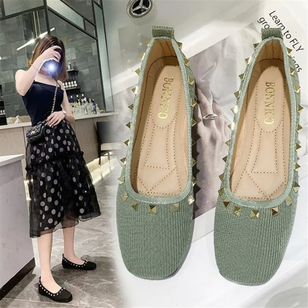 Flat peas shoes women new style rivet casual women's single shoes retro fashion women's sneakers platform plus size women shoes 
Flat peas shoes women new style rivet casual women's single shoes retro fashion women's sneakers platform plus size women shoes