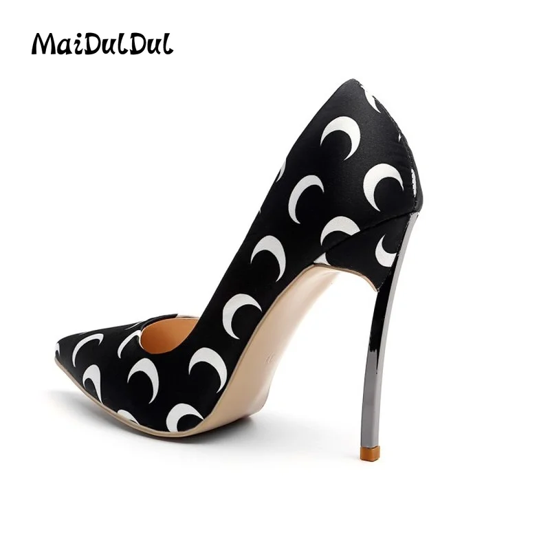 Women's White Printing Autumn Set Feet Single Shoes Pointed Female Asakuchi Daily Rubber Solid Fashion Stiletto Super High Boots
Women's White Printing Autumn Set Feet Single Shoes Pointed Female Asakuchi Daily Rubber Solid Fashion Stiletto Super High Boots