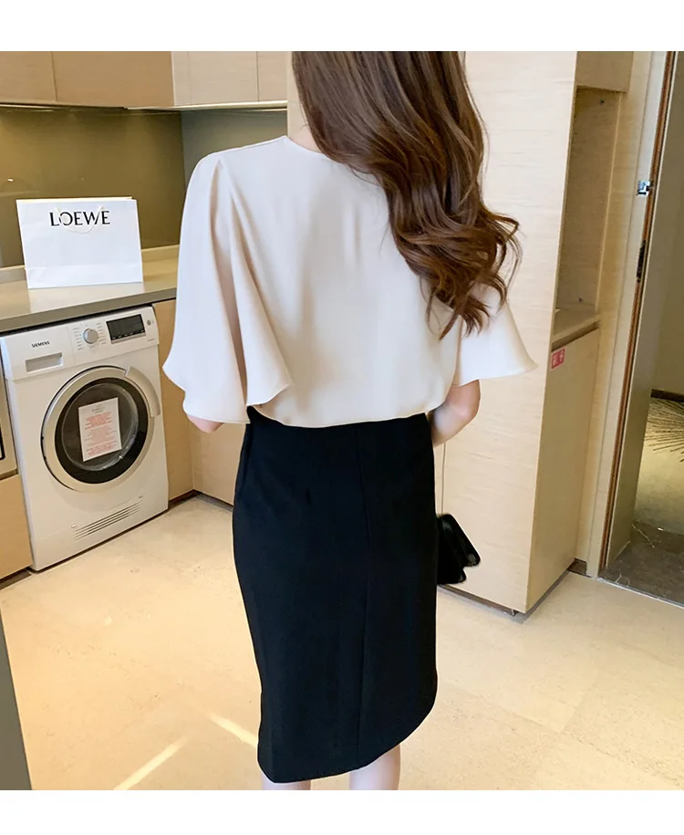 Chiffon Slim Women Blouses New Casual Blouse Solid Color V-neck Pullover Shirt Fashion Lotus Leaf Short Sleeve Top Summer 30025
Chiffon Slim Women Blouses New Casual Blouse Solid Color V-neck Pullover Shirt Fashion Lotus Leaf Short Sleeve Top Summer 30025