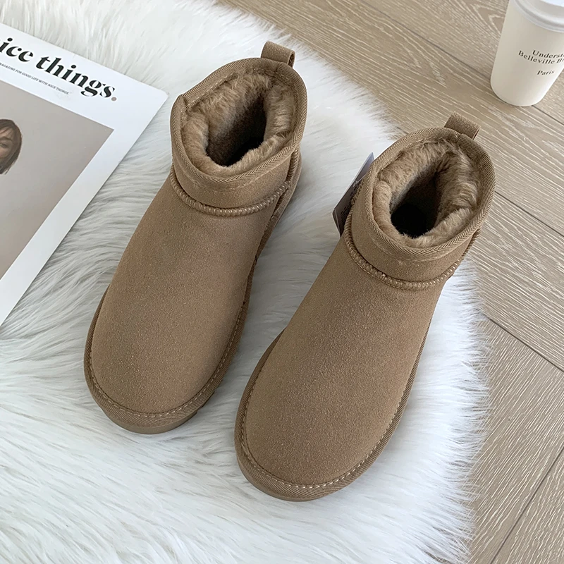 2021 New Women Waterproof Natural Wool Fur Lined Ankle Warm Flat Shoes Style Basic Short Mini Winter Sheepskin Snow Boots Mujer
2021 New Women Waterproof Natural Wool Fur Lined Ankle Warm Flat Shoes Style Basic Short Mini Winter Sheepskin Snow Boots Mujer