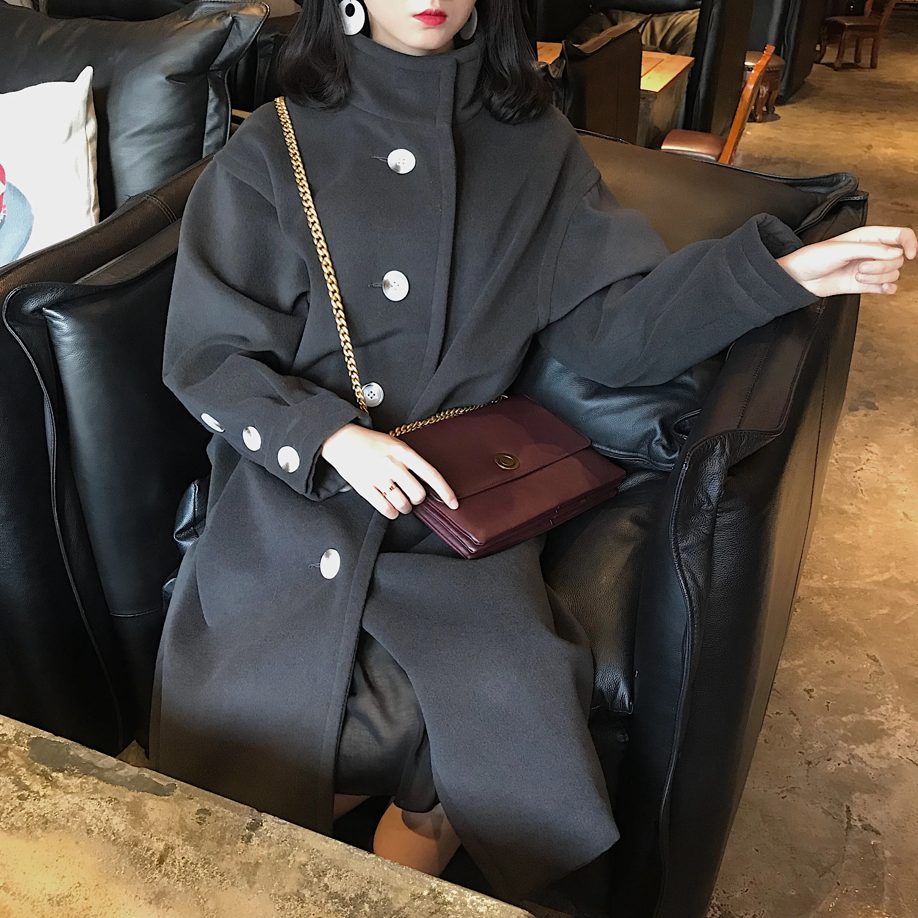 Winter Wool Coats 2020 New Women Fashion Single Breasted Long-sleeve Jackets Women Elegant Slim Thicken Female Overcoat 2 Colors
Winter Wool Coats 2020 New Women Fashion Single Breasted Long-sleeve Jackets Women Elegant Slim Thicken Female Overcoat 2 Colors