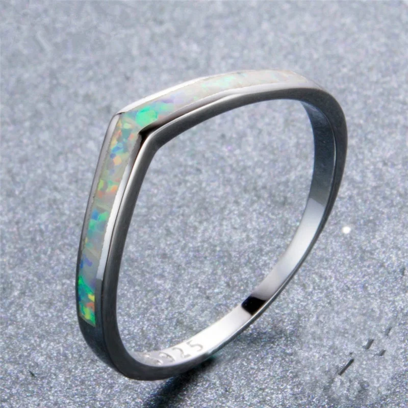 New Fashion Simple Creative Opal V-shaped Ring Female Romantic Bride Wedding Accessories Valentine's Day Jewelry Gift Wholesale
New Fashion Simple Creative Opal V-shaped Ring Female Romantic Bride Wedding Accessories Valentine's Day Jewelry Gift Wholesale