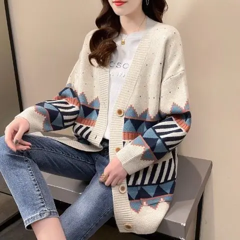 New Autumn Winter Women Geometry Cardigan Sweater Korean Casual V Neck Color Contrast Single Breasted Female Loose Knitwear Coat
New Autumn Winter Women Geometry Cardigan Sweater Korean Casual V Neck Color Contrast Single Breasted Female Loose Knitwear Coat