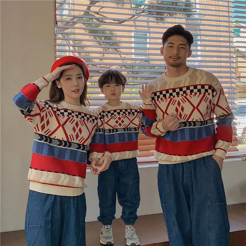 2021 Family Matching Knitting Sweater New Winter Dad Son Warm Pullover Top Mother Daughter Warm Outerwear for Christmas Boys Top
2021 Family Matching Knitting Sweater New Winter Dad Son Warm Pullover Top Mother Daughter Warm Outerwear for Christmas Boys Top