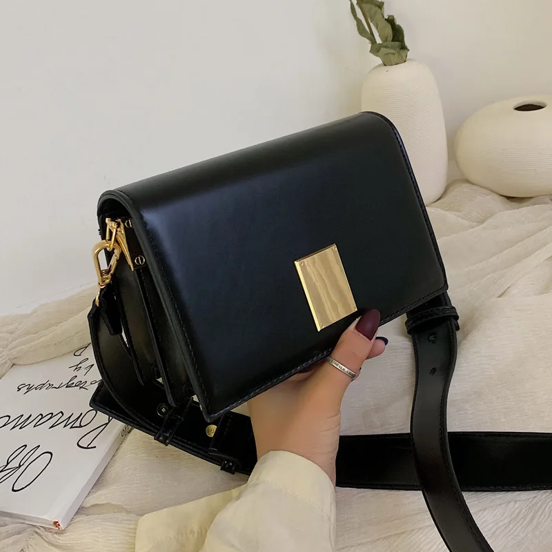 Female bag 2020 high quality new lady messenger bag PU leather wide band fashion small square bag luxury designer shoulder bag 
Female bag 2020 high quality new lady messenger bag PU leather wide band fashion small square bag luxury designer shoulder bag
