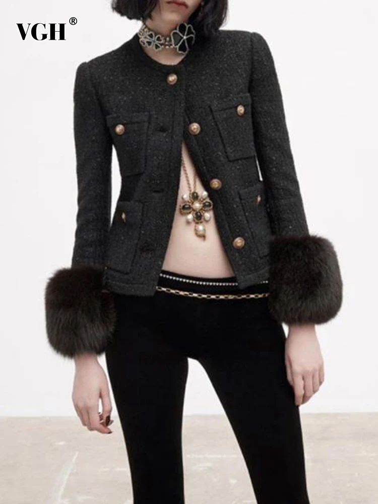 VGH Casual Patchwork Pockets Fur Solid Black Vintage Loose Coat For Women Round Neck Long Sleeve Coats Female 2021 Winter New 
VGH Casual Patchwork Pockets Fur Solid Black Vintage Loose Coat For Women Round Neck Long Sleeve Coats Female 2021 Winter New