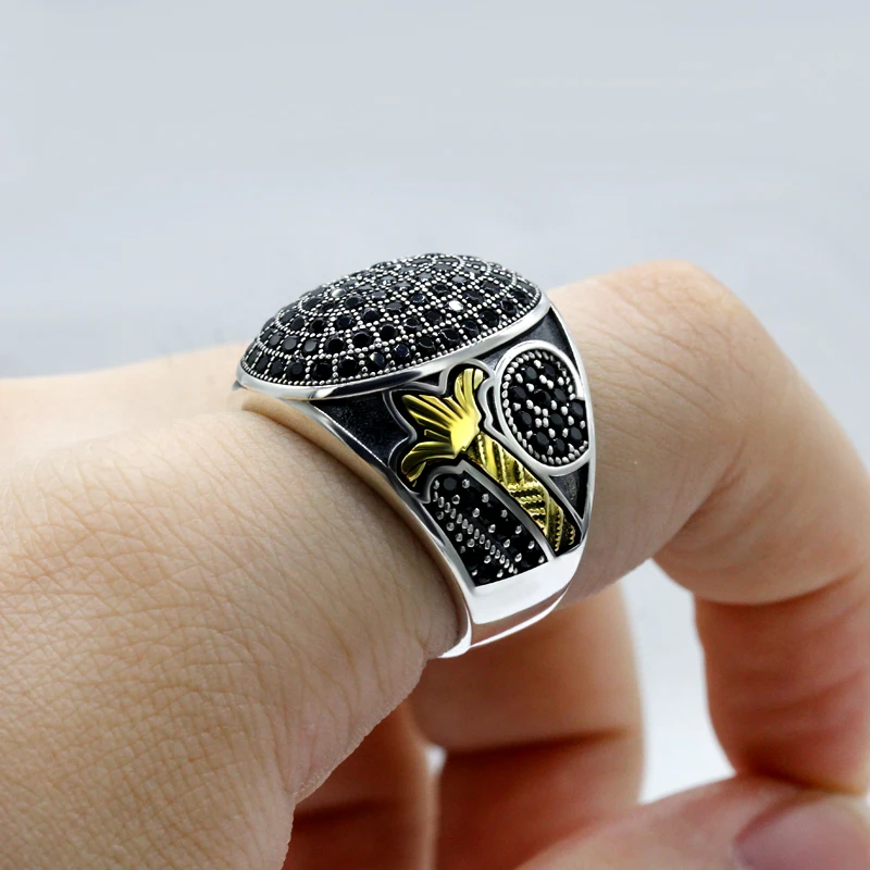 New Unique Design 925 Sterling Silver Men's Ring Paved With Black Cubic Zircon Retro Men's Ring Turkish Exquisite Luxury Jewelry
New Unique Design 925 Sterling Silver Men's Ring Paved With Black Cubic Zircon Retro Men's Ring Turkish Exquisite Luxury Jewelry