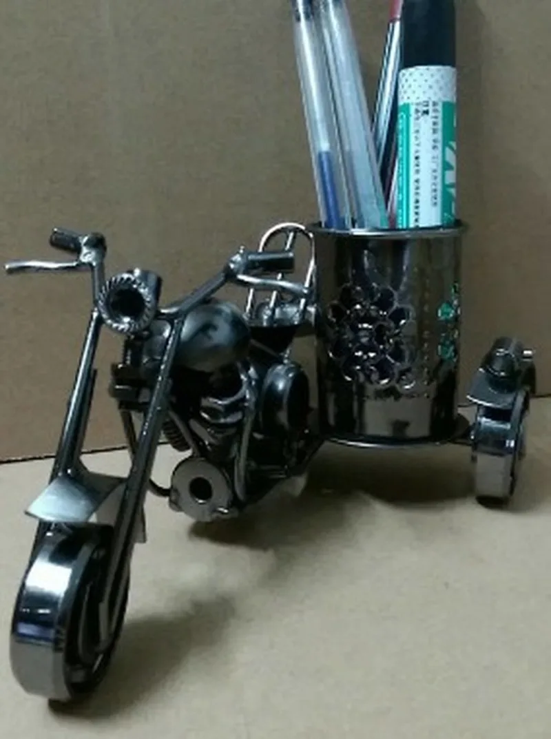 Motorcycle pen holder retro model decoration living room study desktop decoration creative cafe decoration home decoration
Motorcycle pen holder retro model decoration living room study desktop decoration creative cafe decoration home decoration