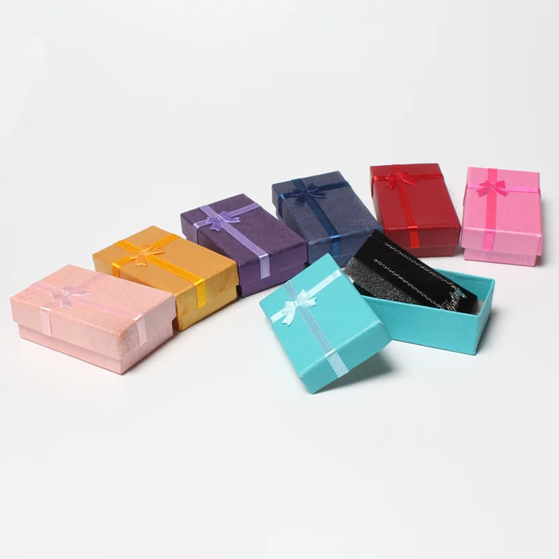 1Pcs Mixed Color Jewelry Gift Paper Boxes Organizers For Ring Earring Necklace Bracelet 5x8x2.8cm
1Pcs Mixed Color Jewelry Gift Paper Boxes Organizers For Ring Earring Necklace Bracelet 5x8x2.8cm