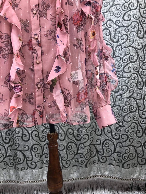Spring Summer 2021 Style Blouses High Quality Women Turn-down Collar Ruffle Deco Long Sleeve Casual Pink Green Tops Shirt Runway
Spring Summer 2021 Style Blouses High Quality Women Turn-down Collar Ruffle Deco Long Sleeve Casual Pink Green Tops Shirt Runway