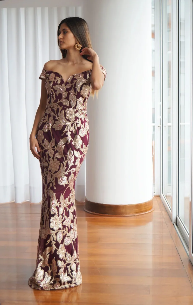 vestidos de fiesta Burgundy Evening Dresses with Golden Appliques Off the Shoulder robe de soiree Mermaid Prom Gowns
vestidos de fiesta Burgundy Evening Dresses with Golden Appliques Off the Shoulder robe de soiree Mermaid Prom Gowns