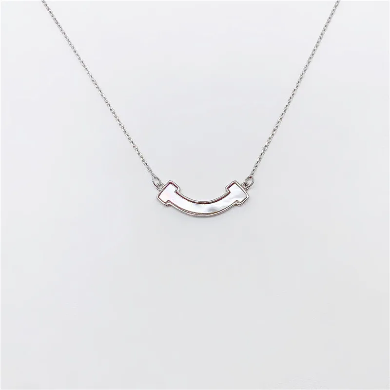 Real Sterling Silver S925 Necklace Sweet Smiley Face Pendant Jewelry for Women Temperament Rainbow Clavicle Chain Birthday Gifts
Real Sterling Silver S925 Necklace Sweet Smiley Face Pendant Jewelry for Women Temperament Rainbow Clavicle Chain Birthday Gifts