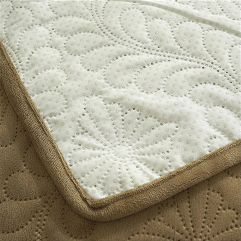 Nordic Solid Color Sofa Chair Cover Pet Dog Cat Couch Protector Mat Washable Removable Armrest Slipcovers for 1/2/3 Seater Sofas 
Nordic Solid Color Sofa Chair Cover Pet Dog Cat Couch Protector Mat Washable Removable Armrest Slipcovers for 1/2/3 Seater Sofas