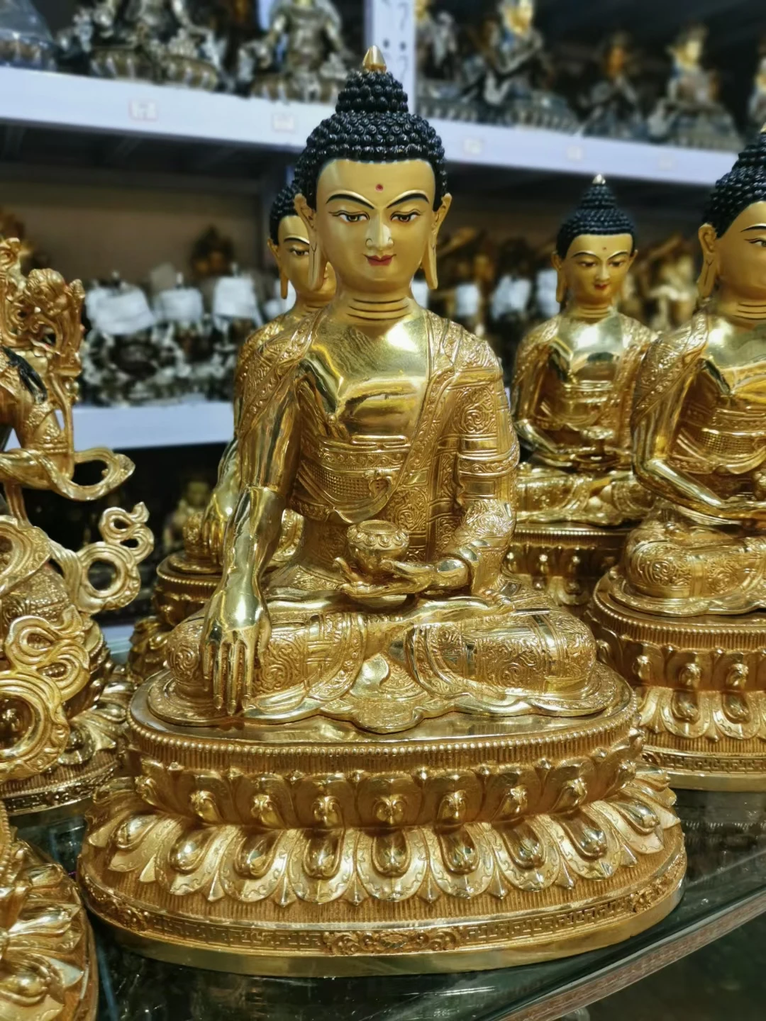 44CM large Wholesale Buddhist products Tibetan Buddhism Nepal Gilding Sakyamuni brass Buddha statue bless Safety Health luck
44CM large Wholesale Buddhist products Tibetan Buddhism Nepal Gilding Sakyamuni brass Buddha statue bless Safety Health luck