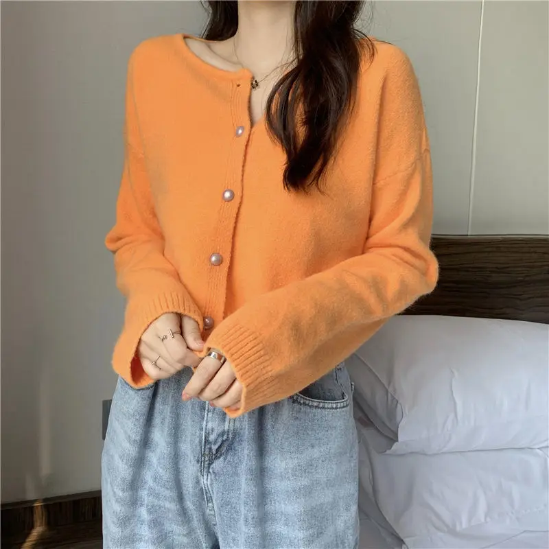 Women Casual Cropped Sweaters 6 Colors All-match Spring Slim Comfortable O-Neck Chic Cardigan Ulzzang Female Soft Streetwear New
Women Casual Cropped Sweaters 6 Colors All-match Spring Slim Comfortable O-Neck Chic Cardigan Ulzzang Female Soft Streetwear New