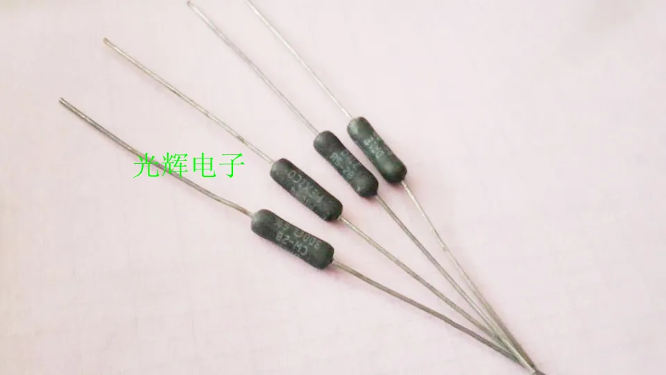 Original new 100% RS-2B 150R 1% black winding resistance 3W 150R 15x5mm (Inductor)
Original new 100% RS-2B 150R 1% black winding resistance 3W 150R 15x5mm (Inductor)