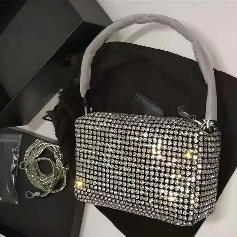 2021 Rhinestone Bag Biling Flashing Diamond Full Mini Bags New Luxury Brand Designer Women Bags Female Underarm Bag
2021 Rhinestone Bag Biling Flashing Diamond Full Mini Bags New Luxury Brand Designer Women Bags Female Underarm Bag