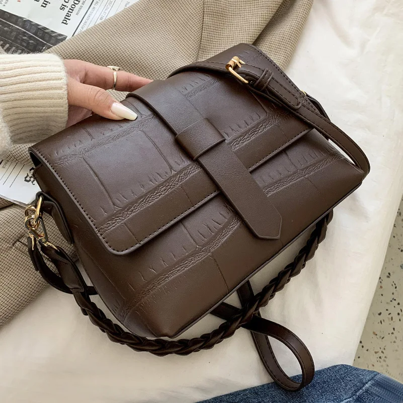 European and American Stone Pattern Messenger Bag Korean Tote Bag Handbags 2020 New Fashion Ladies One-shoulder Small Square Bag
European and American Stone Pattern Messenger Bag Korean Tote Bag Handbags 2020 New Fashion Ladies One-shoulder Small Square Bag