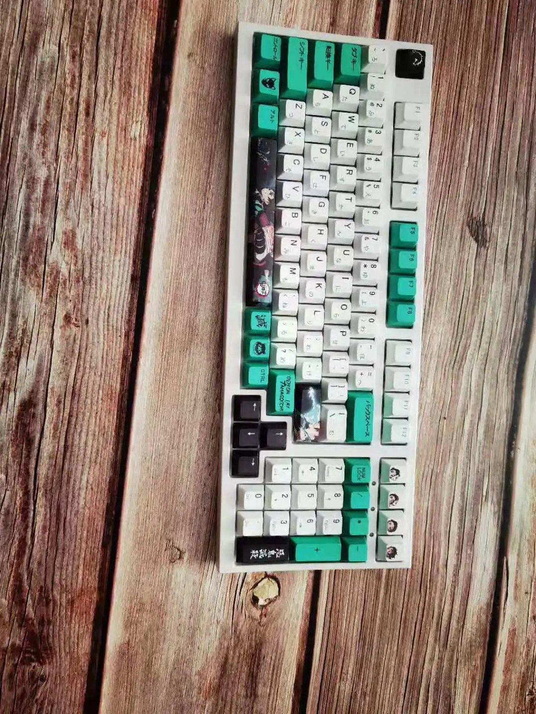 Japan аниме рассеиватель демонов дизайн зеленый Tanjirou Keycap для Cherry Mx Переключатель механическая клавиатура 140 клавиши Вишневый профиль PBT Keycap
Japan аниме рассеиватель демонов дизайн зеленый Tanjirou Keycap для Cherry Mx Переключатель механическая клавиатура 140 клавиши Вишневый профиль PBT Keycap