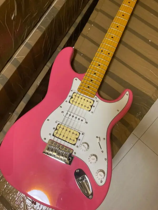 High quality starshine ST electric guitar mahogany body maple fingerboard Professional Performance
High quality starshine ST electric guitar mahogany body maple fingerboard Professional Performance