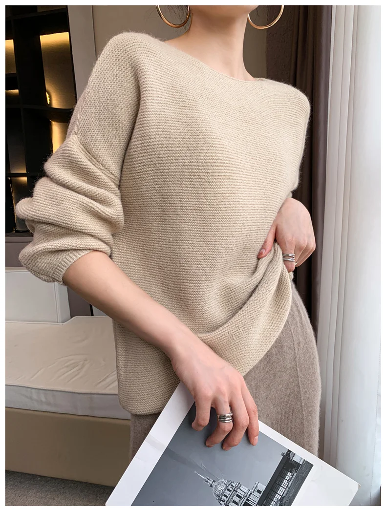 Hot Sales Classic style Women's Cashmere Wool Sweater Solid color Slash neck Keep warm High-quality pullovers
Hot Sales Classic style Women's Cashmere Wool Sweater Solid color Slash neck Keep warm High-quality pullovers