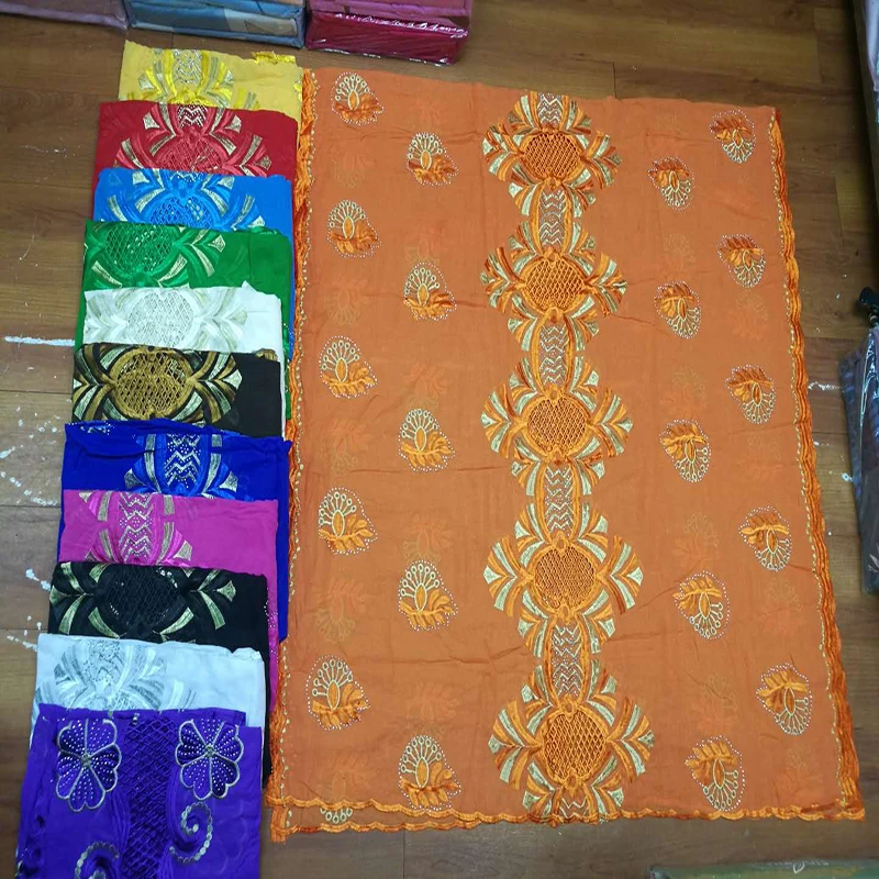 elegant African Embroidery cotton women's Hijabs good quality Saudi Arbai traditional Muslim Women's Shawls for prayer
elegant African Embroidery cotton women's Hijabs good quality Saudi Arbai traditional Muslim Women's Shawls for prayer