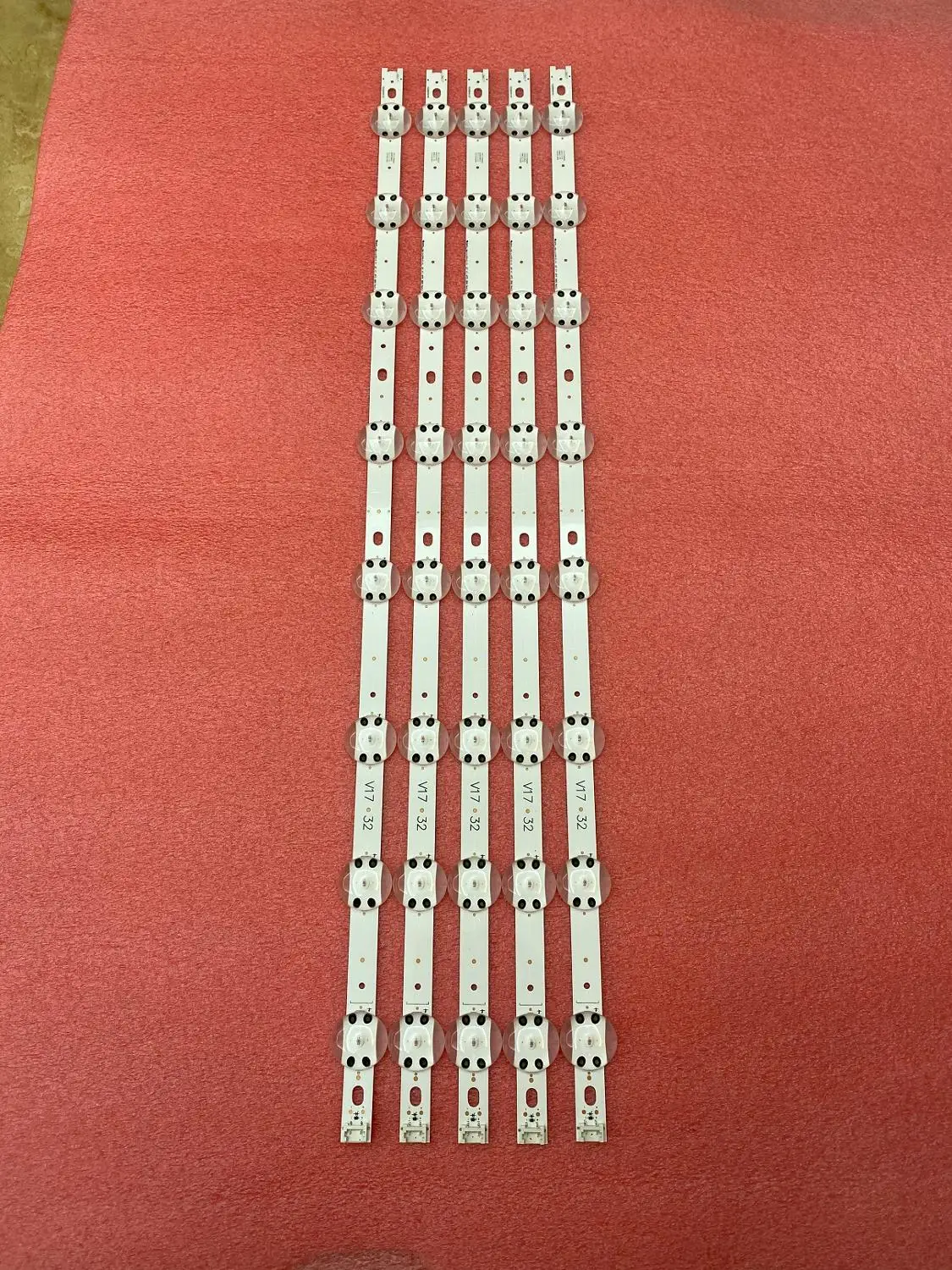 Светодиодная подсветка для LG 32LJ510V 32LJ510U HC320DXN-ABSL1-2143 LC320DXE (FK)(A2) 6916L-2855B V18 32 V17 32, 10 шт.
Светодиодная подсветка для LG 32LJ510V 32LJ510U HC320DXN-ABSL1-2143 LC320DXE (FK)(A2) 6916L-2855B V18 32 V17 32, 10 шт.