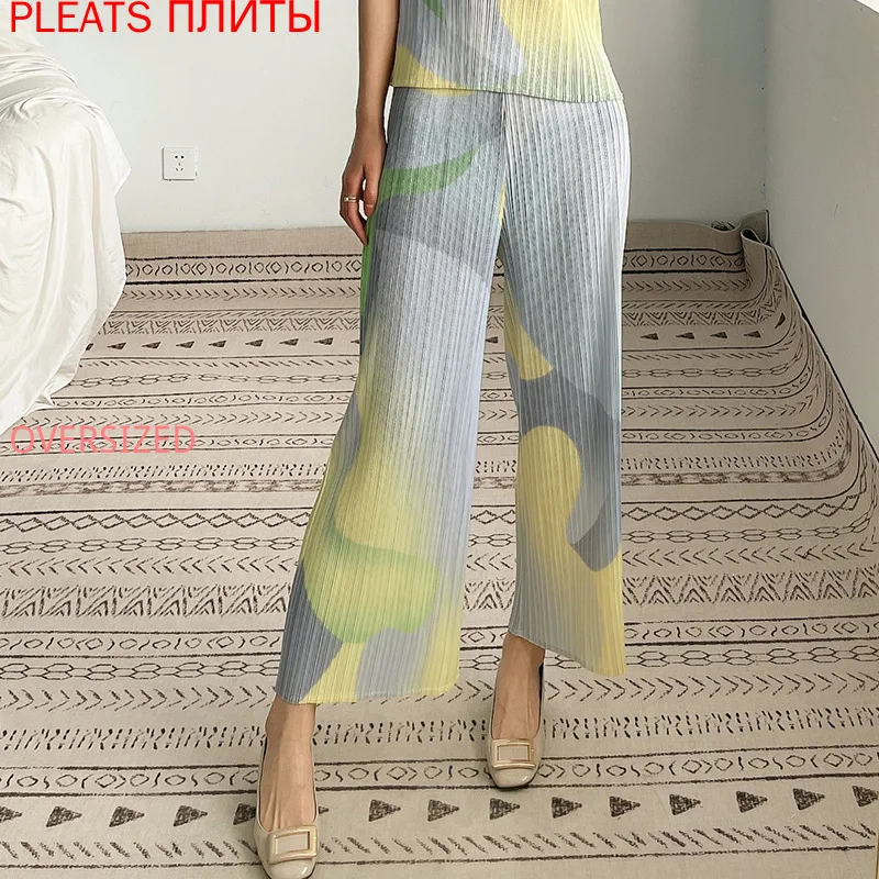 Miyake модные плиссированные широкие брюки женские с высокой талией драпированные тонкие летние новые повседневные брюки с девятью точками
Miyake модные плиссированные широкие брюки женские с высокой талией драпированные тонкие летние новые повседневные брюки с девятью точками