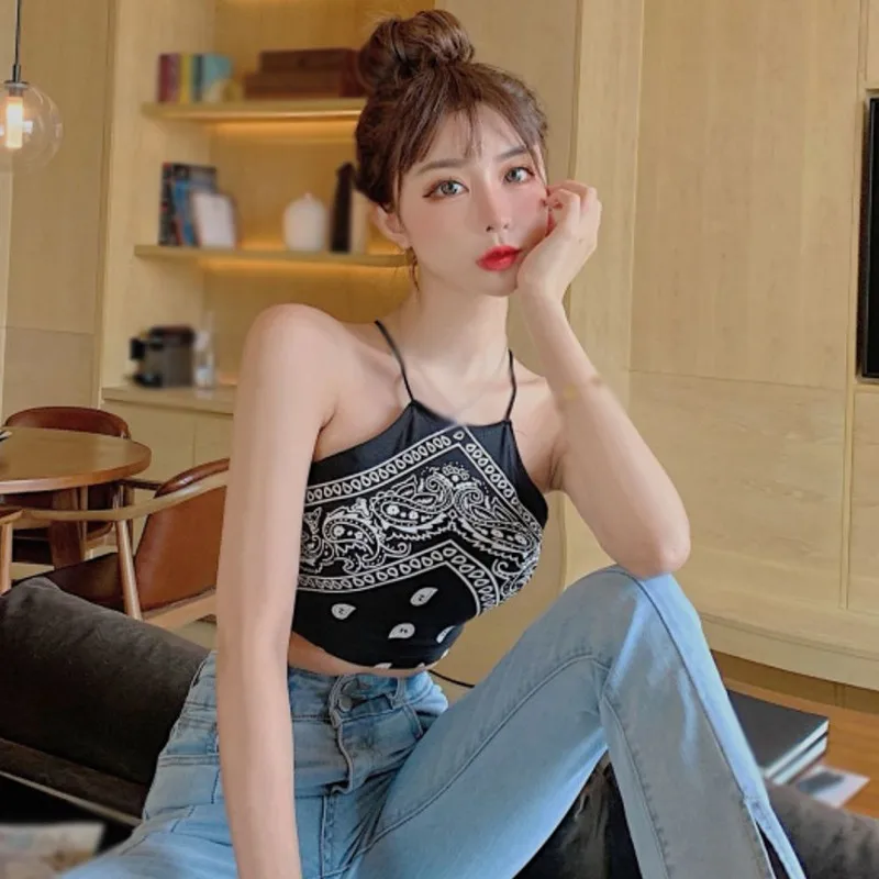 Jlong Retro Print Vest Women Halter Sleeveless Slim Shirt Tops Sexy Black Tank Tops
Jlong Retro Print Vest Women Halter Sleeveless Slim Shirt Tops Sexy Black Tank Tops