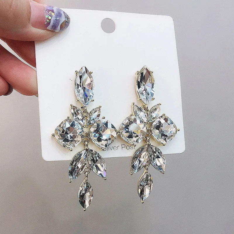 FYUAN Fashion Geometric DropEarrings for Women Transparent Crystal Earrings Weddings Party Jewelry Gifts
FYUAN Fashion Geometric DropEarrings for Women Transparent Crystal Earrings Weddings Party Jewelry Gifts