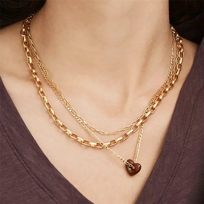 Europe and the United States new simple retro heart-shaped stylish commuter three-dimensional love pendant collar necklace
Europe and the United States new simple retro heart-shaped stylish commuter three-dimensional love pendant collar necklace