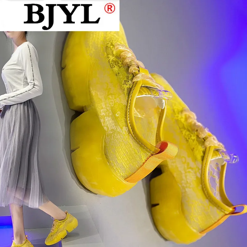 Spring 2021 New Women Lace-up Casual Shoes Walking Comfortably Fashion Women Vulcanized Shoes Platform Non-slip Woman Sneakers
Spring 2021 New Women Lace-up Casual Shoes Walking Comfortably Fashion Women Vulcanized Shoes Platform Non-slip Woman Sneakers