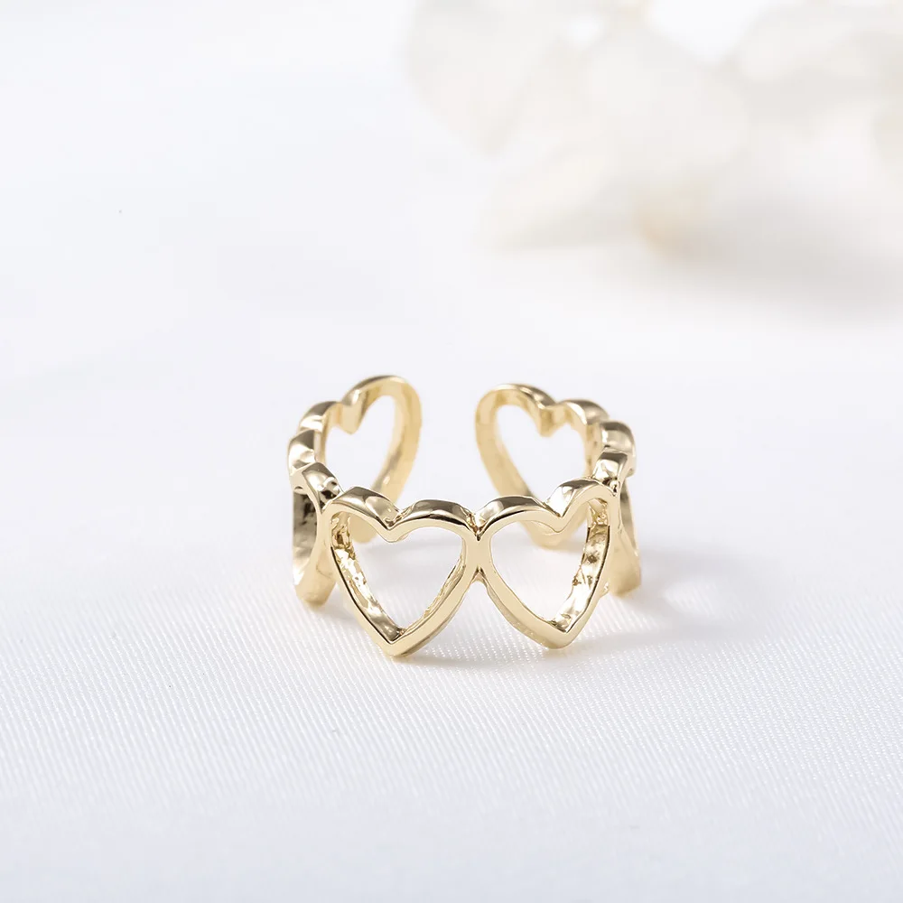 Fashion Simple Hollow Out Heart-shaped Opening Ring Creative Elegant Women's Wedding Party Jewelry Romantic Valentine's Gift 
Fashion Simple Hollow Out Heart-shaped Opening Ring Creative Elegant Women's Wedding Party Jewelry Romantic Valentine's Gift