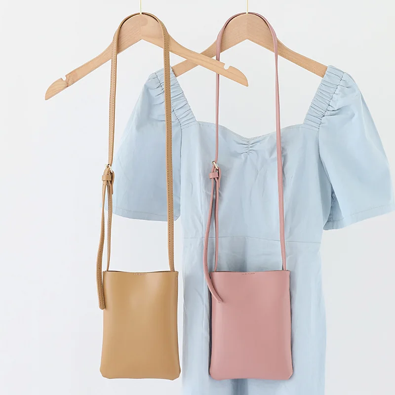 Mori Series Literary Small Shoulder Bag Casual Retro Solid Color Vertical Mobile Phone Bag Simple Soft Leather Shoulder Bag
Mori Series Literary Small Shoulder Bag Casual Retro Solid Color Vertical Mobile Phone Bag Simple Soft Leather Shoulder Bag