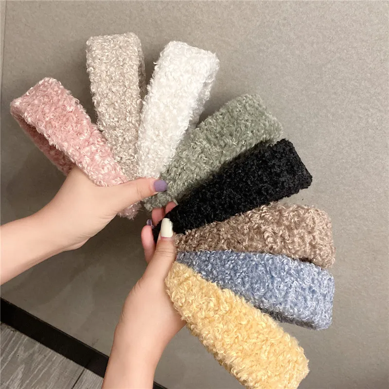 Women Winter Lambswool Hairband Sweet Girls Headbands Soft Headwear Wide Side Hair Hoop Korea Hair Accessories
Women Winter Lambswool Hairband Sweet Girls Headbands Soft Headwear Wide Side Hair Hoop Korea Hair Accessories