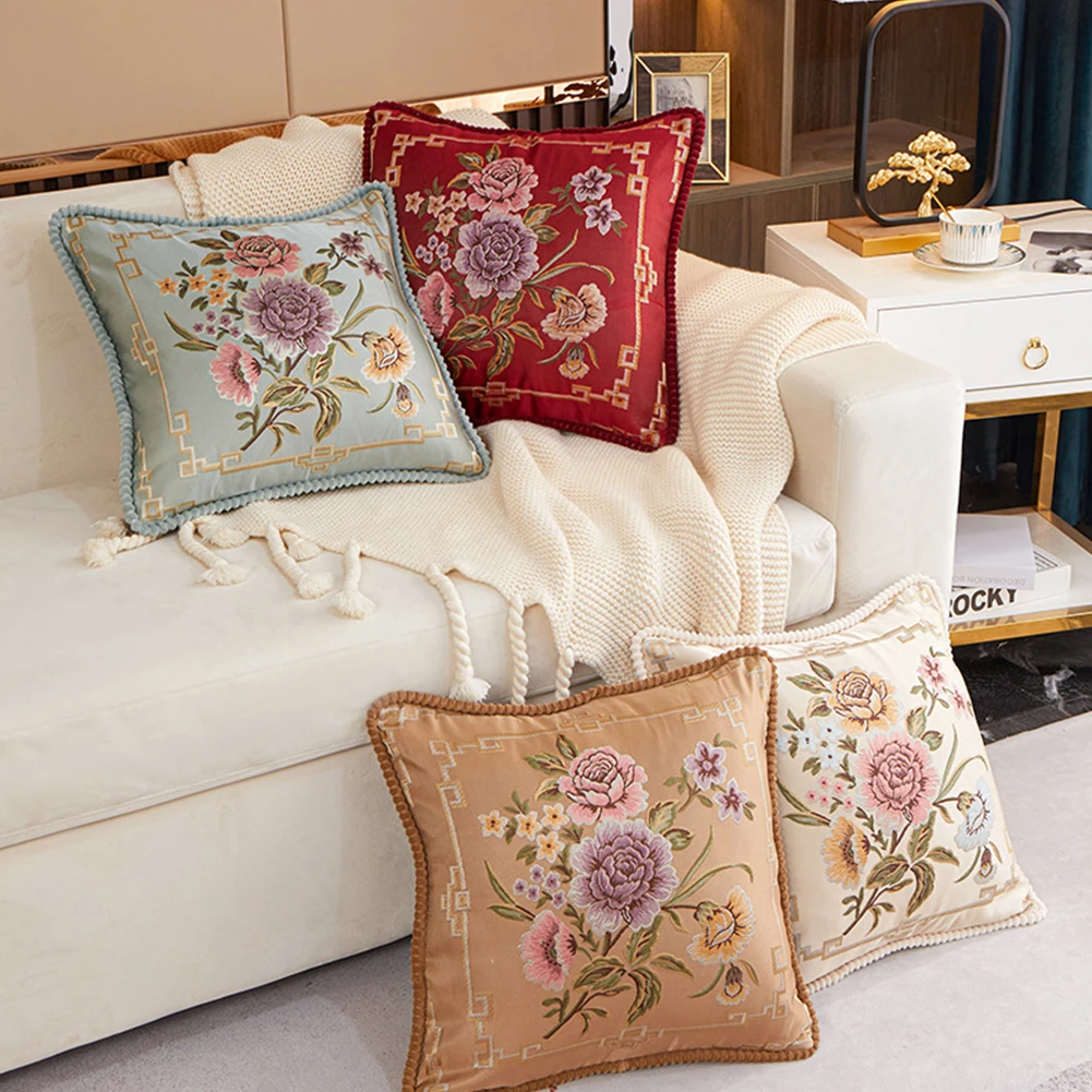 Luxury European Pillows Case Cover For Sofa Cushions 48x48 Floral Designer Covers Velvet Decorative Modern Hot Sale
Luxury European Pillows Case Cover For Sofa Cushions 48x48 Floral Designer Covers Velvet Decorative Modern Hot Sale