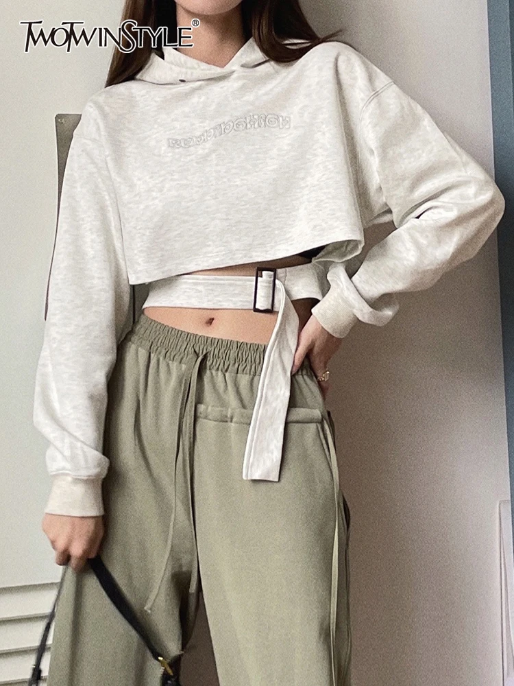 Женский пуловер с капюшоном TWOTWINSTYLE, осенний, черный, белый, Повседневный пуловер с длинными рукавами и воротником-капюшоном, 2021
Женский пуловер с капюшоном TWOTWINSTYLE, осенний, черный, белый, Повседневный пуловер с длинными рукавами и воротником-капюшоном, 2021