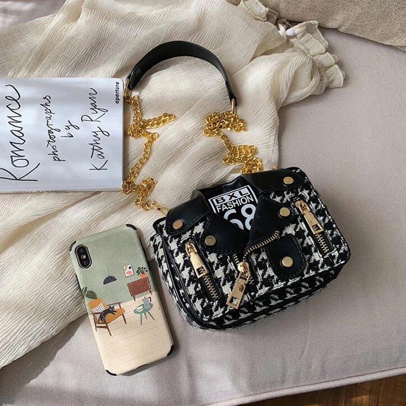 Woolen Jacket Handbags Crossbody Bags For Women 2021 Personality Small Square Bag Magnetic Buckle Mini Chain Purses Shoulder Bag
Woolen Jacket Handbags Crossbody Bags For Women 2021 Personality Small Square Bag Magnetic Buckle Mini Chain Purses Shoulder Bag