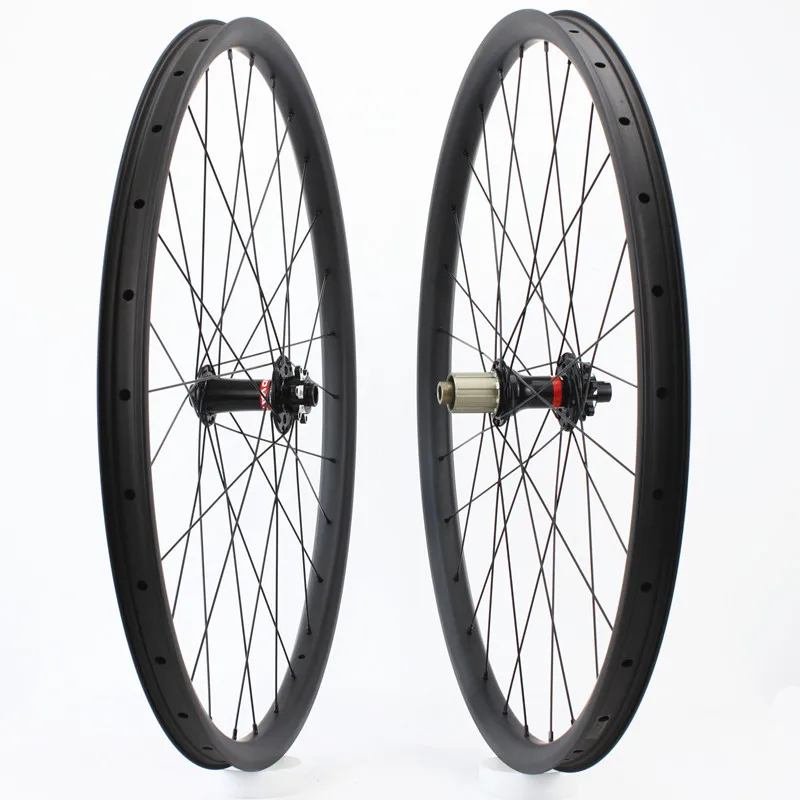Бескамерные Углеродные колеса Novatec D791SB D792SB Boost 27,5x15 110x12, 148 дюйма, для горных велосипедов
Бескамерные Углеродные колеса Novatec D791SB D792SB Boost 27,5x15 110x12, 148 дюйма, для горных велосипедов