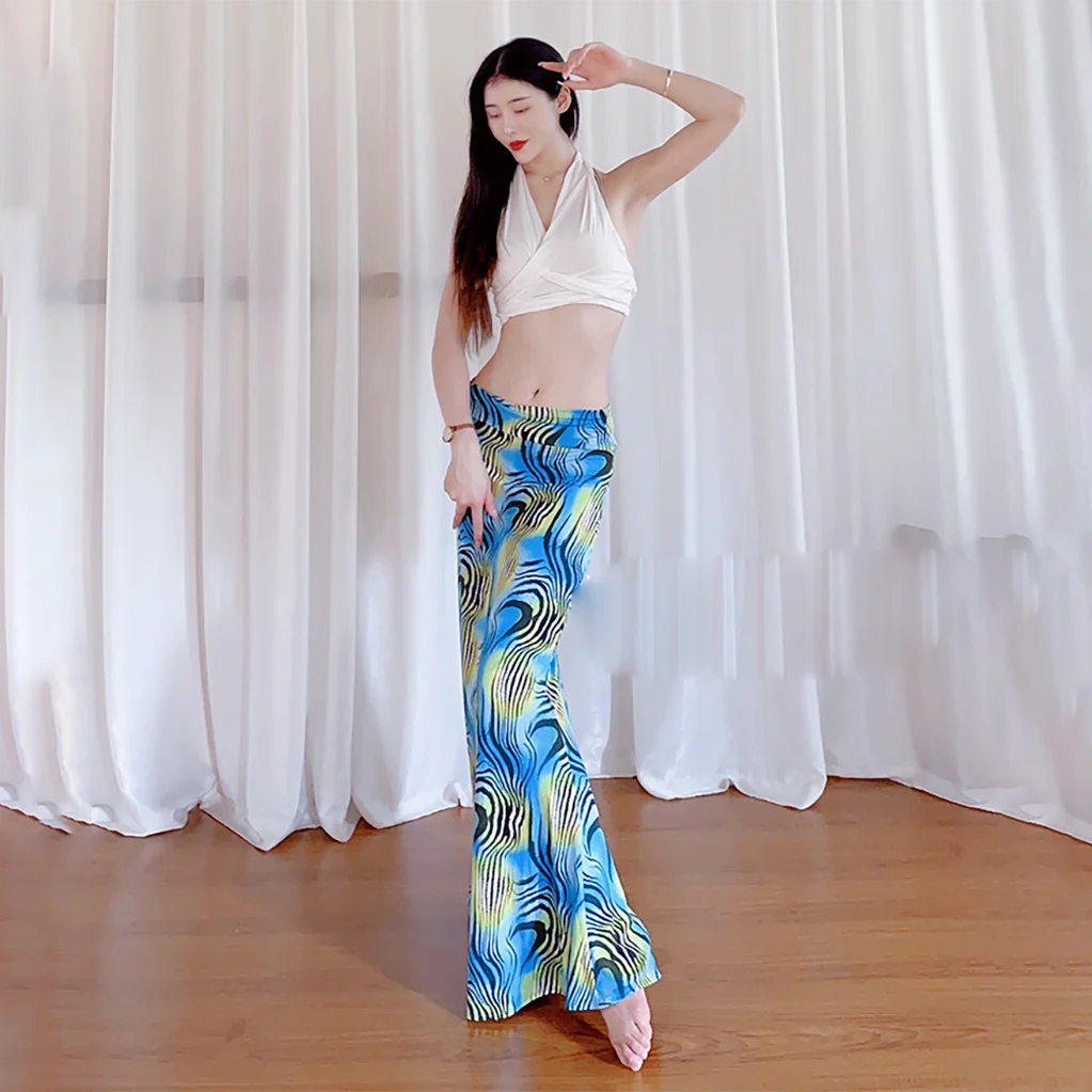 Hot Sell Women Team 2 Piece Belly Dance Set Sexy Dancer Performance Show Clothing white top+blue skirt 2pcs dance suit
Hot Sell Women Team 2 Piece Belly Dance Set Sexy Dancer Performance Show Clothing white top+blue skirt 2pcs dance suit
