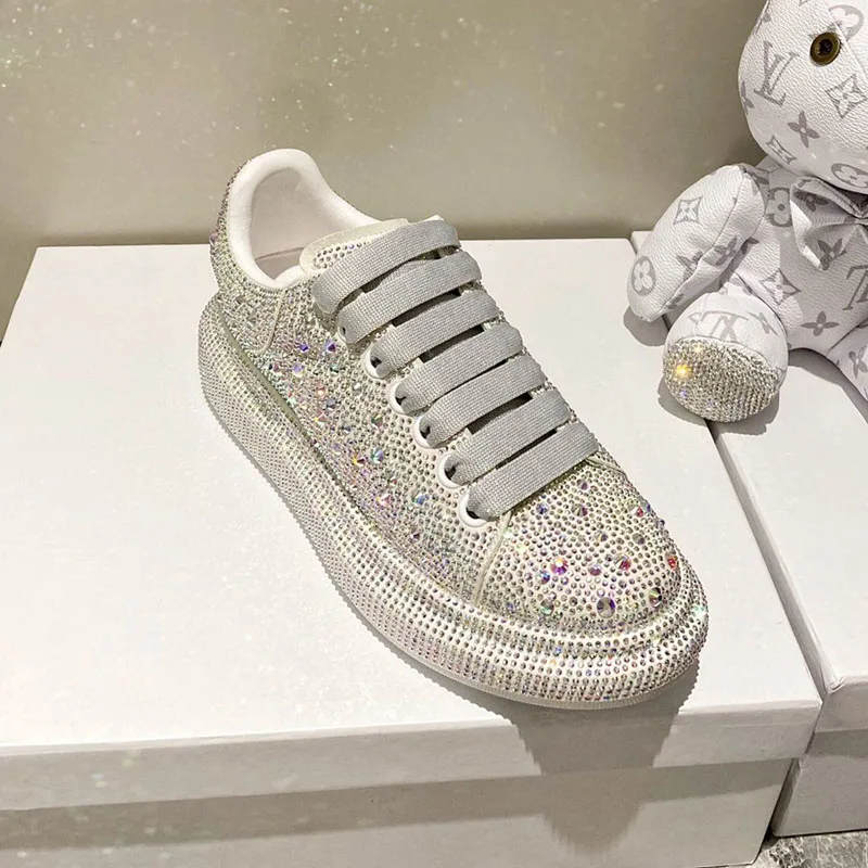 Luxury Rhinestone Ladies Casual Shoes Lace-up Flat Shoes High Quality Brand Genuine Leather Sneakers Fashion Student Shoes 
Luxury Rhinestone Ladies Casual Shoes Lace-up Flat Shoes High Quality Brand Genuine Leather Sneakers Fashion Student Shoes